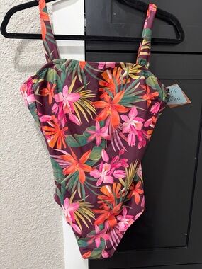 Shade & Shore Floral Multicolor One-Piece Swimsuit - (Size Medium 8-10) NWT